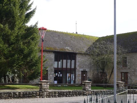 Couvreur Le Ménil-Broût